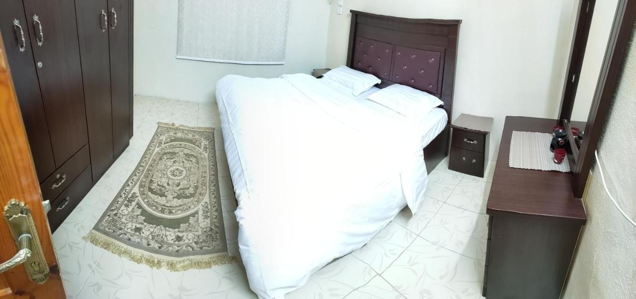 إستراحة الروابي Umm Lajj Buitenkant foto